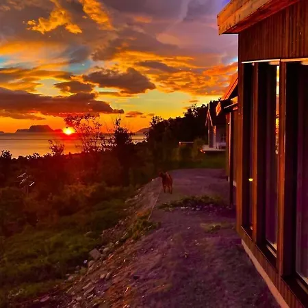 Lyngen Alps Panorama Holiday home Russelv