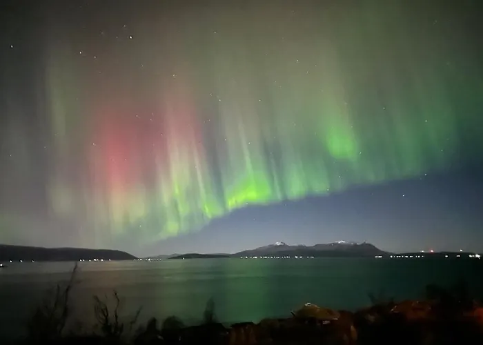 Lyngen Alps Panorama Nyaraló